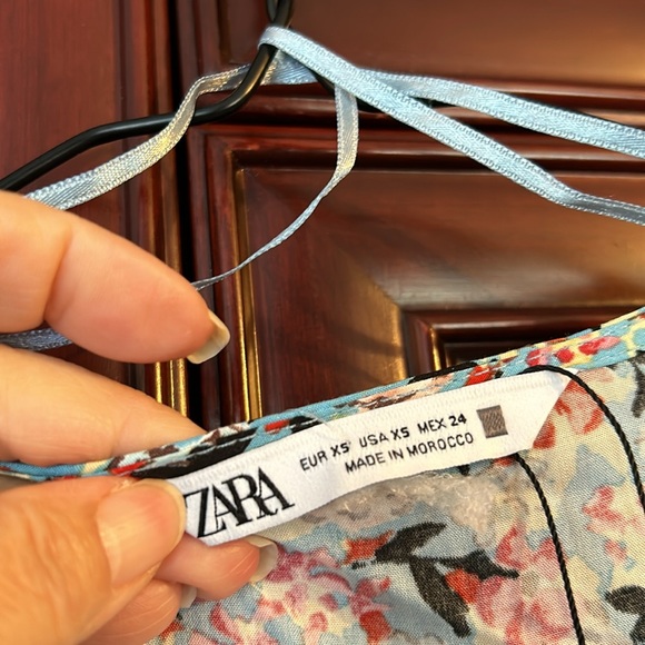 ZARA Boho Blue Red Floral Print V-Neck Lace Midi Dress size extra small - Picture 10 of 13